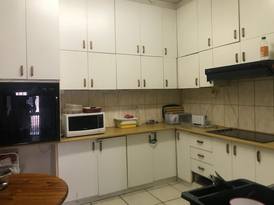 3 Bedroom Property for Sale in Churchill Estate Western Cape